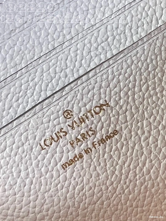 Chain VUITTON on Wallet LOUIS Ivy-23.5*12*4.3cm 0227